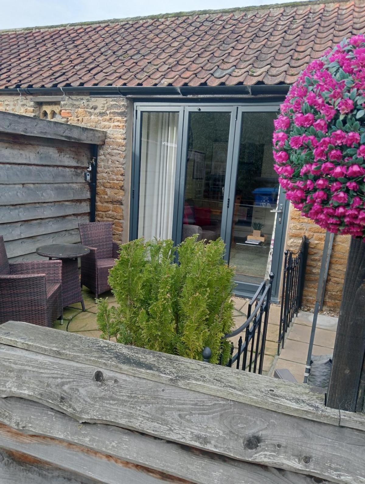 Larch Ruston Dog Friendly With Hot Tub Scarborough